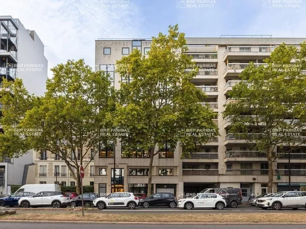 Bureaux 278 m²