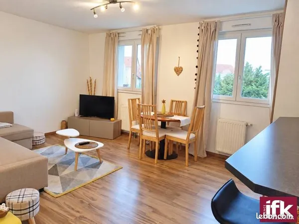 Studio 1 pièce 30 m²