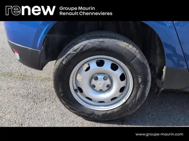 Dacia Duster 1.0 eco-g 100ch essentiel 4x2 — photo 12