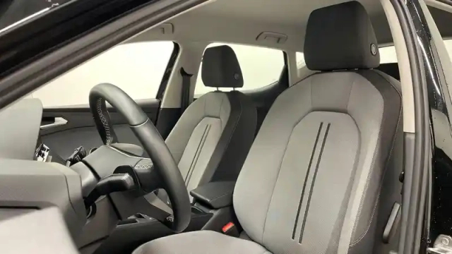 Seat Leon 1.5 etsi hybrid 115 dsg7 — photo 9