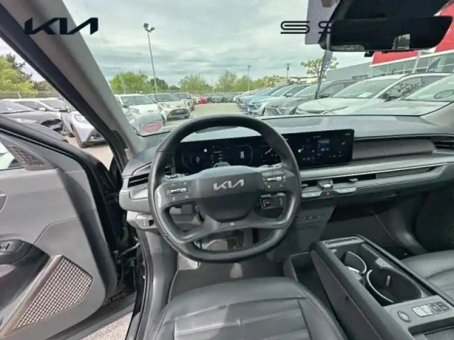 Kia Ev9 204ch 99,8 kwh earth 2wd — photo 9