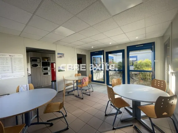 Local professionnel 356 m²