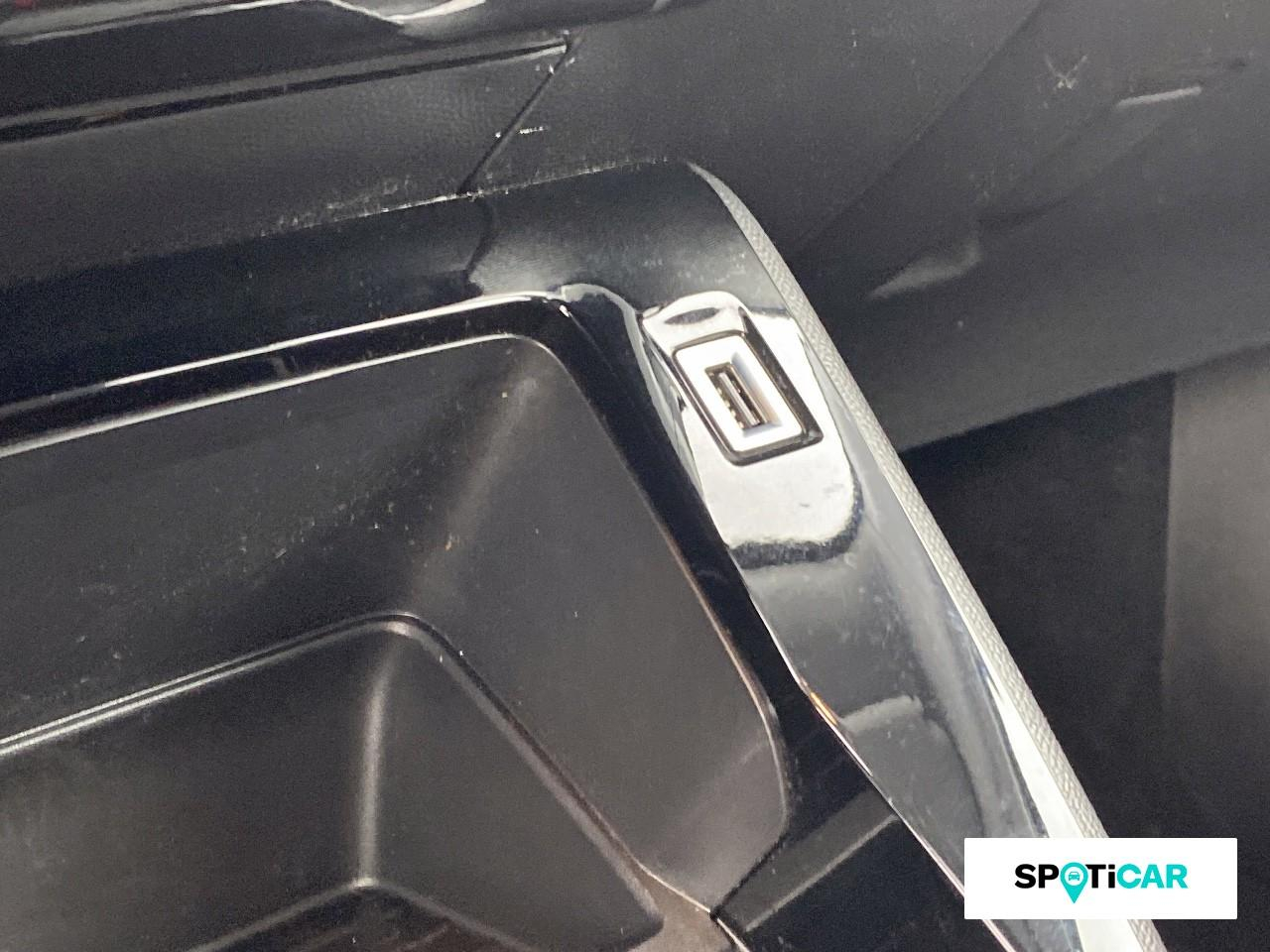 Peugeot 2008 1.2 puretech 100ch s&s active pack — photo 19