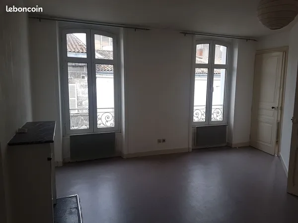Location STUDIO non meublè,
