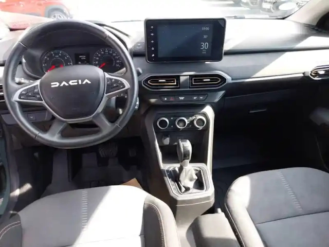Dacia Sandero tce 90 cvt — photo 3