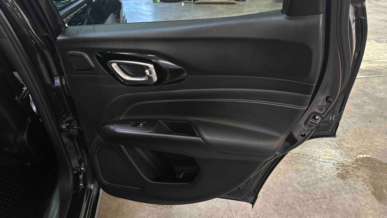 Jeep Compass 1.3 PHEV T4 240 ch 4xe eAWD — photo 26