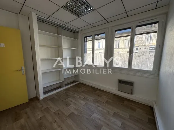 Bureau de 10 m2 à louer Emplacement central et accessible