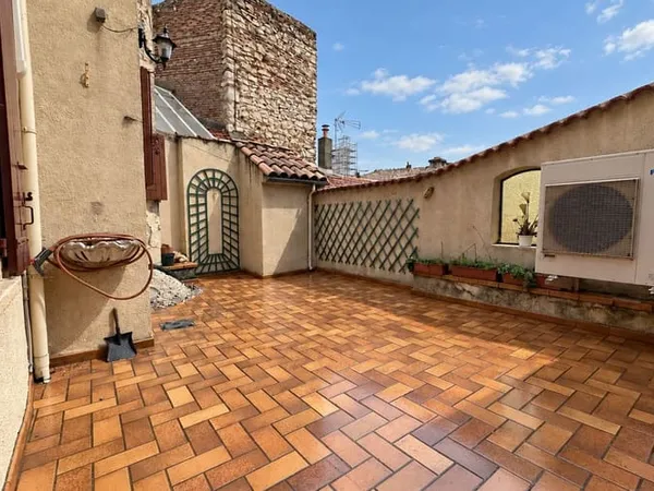 Immeuble de rapport 6 pièces 560 m²