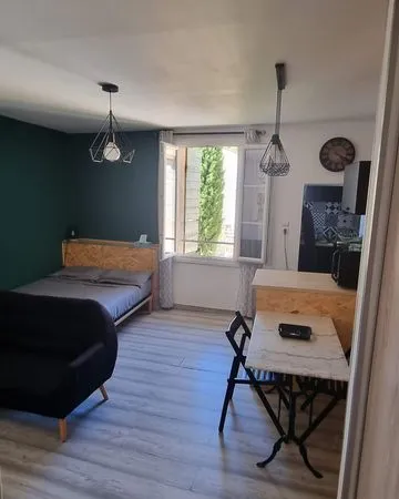 Studio meublé intra-muros
