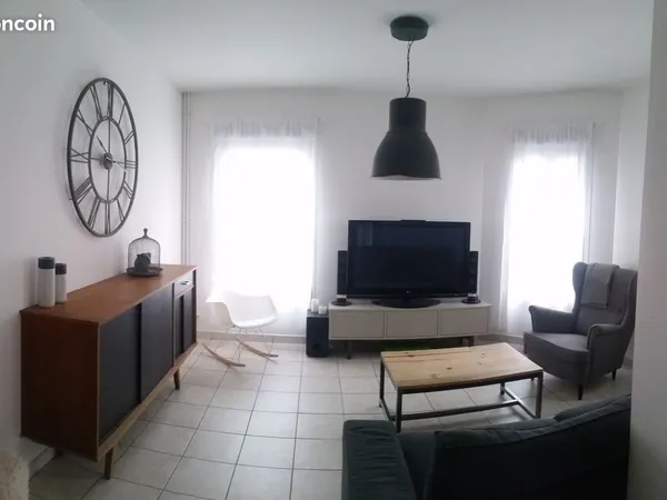 Appartement unique dans maison