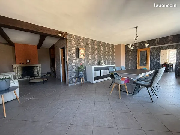 Maison 8 pièces 183 m²