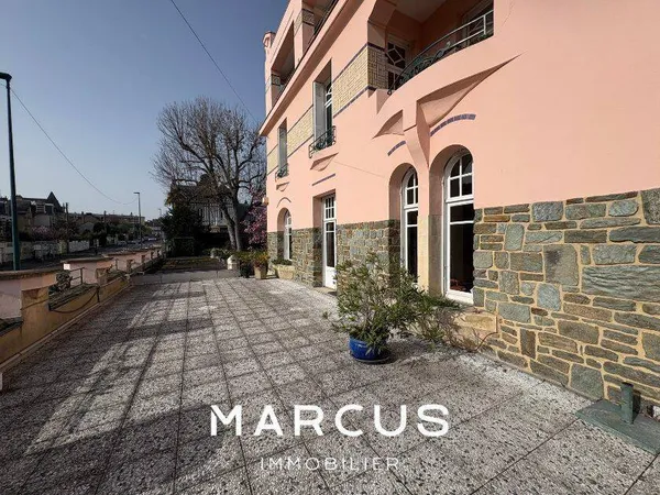 Duplex 8 pièces 142 m²