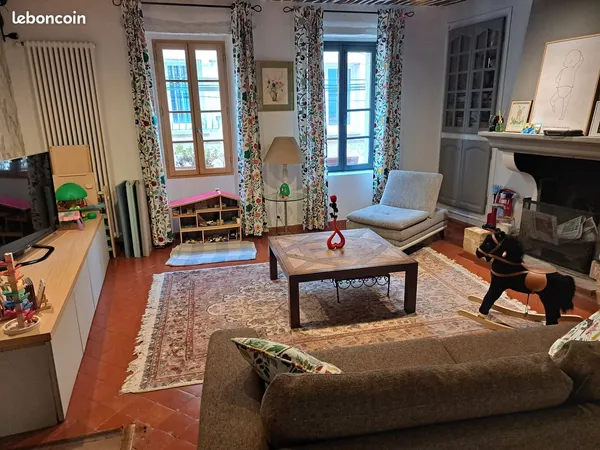 Location T5 Maison de village
