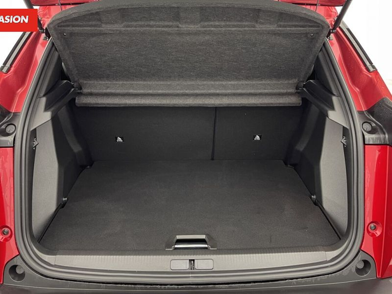 Peugeot 2008 II 1.2 PureTech 130ch Allure Pack EAT8 — photo 10