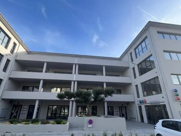 Bureau 182 m²