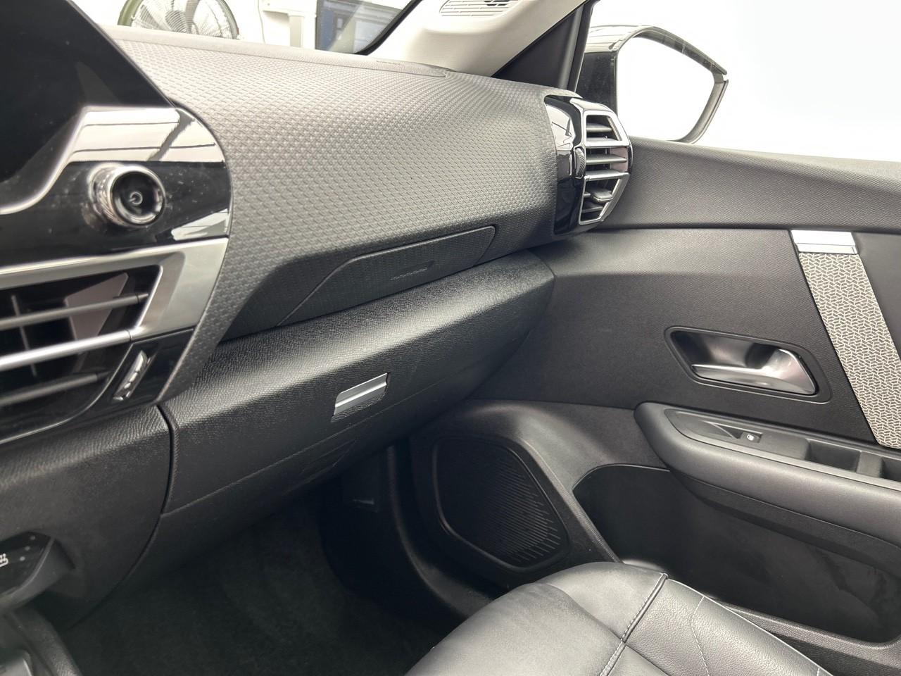 Citroën C4 X e-c4 x 136 ch automatique shine — photo 25