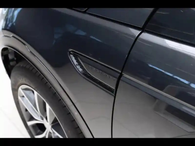 Land Rover Discovery Sport p270e phev 269ch dynamic se — photo 3