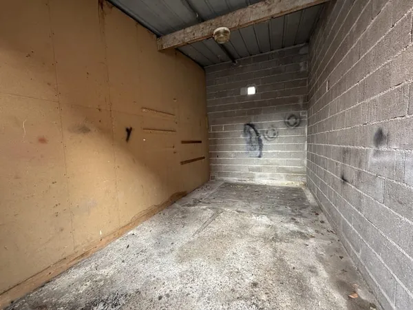 GARAGE A LOUER - SECTEUR CHU
