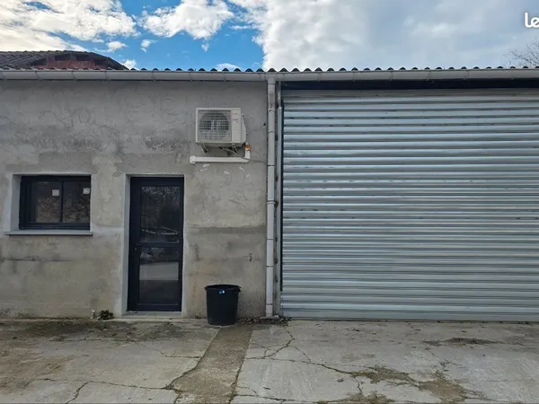 Local d’activité et entrepôt Location Lavaur 1p 140m² 720€
