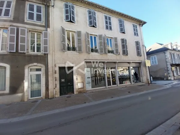 Appartement 4 pièces à Nay (64800)