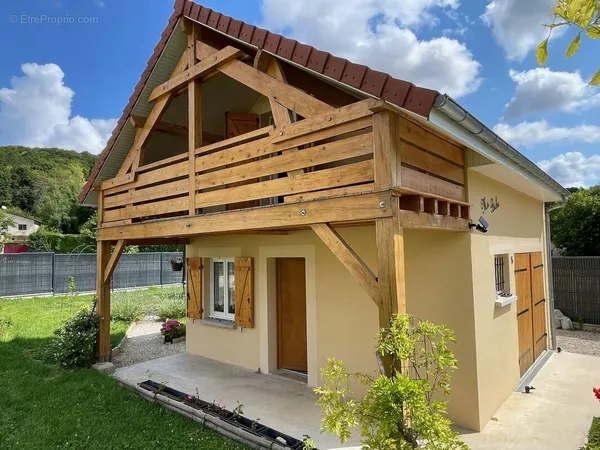 JAVERNANT - Garage 38m2