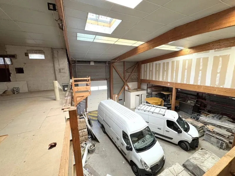 Photo 1