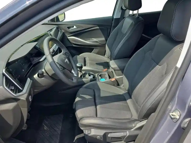 Opel Grandland 1.2 turbo 130ch gs — photo 9