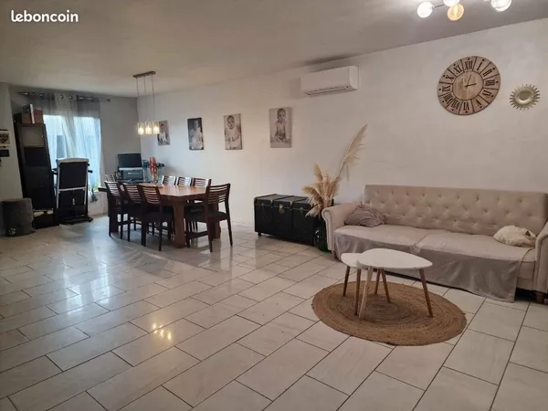 Maison T6 non mittoyenne et sans vis a vis