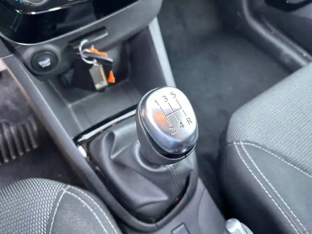 Renault Clio estate tce 90 - 19 — photo 14
