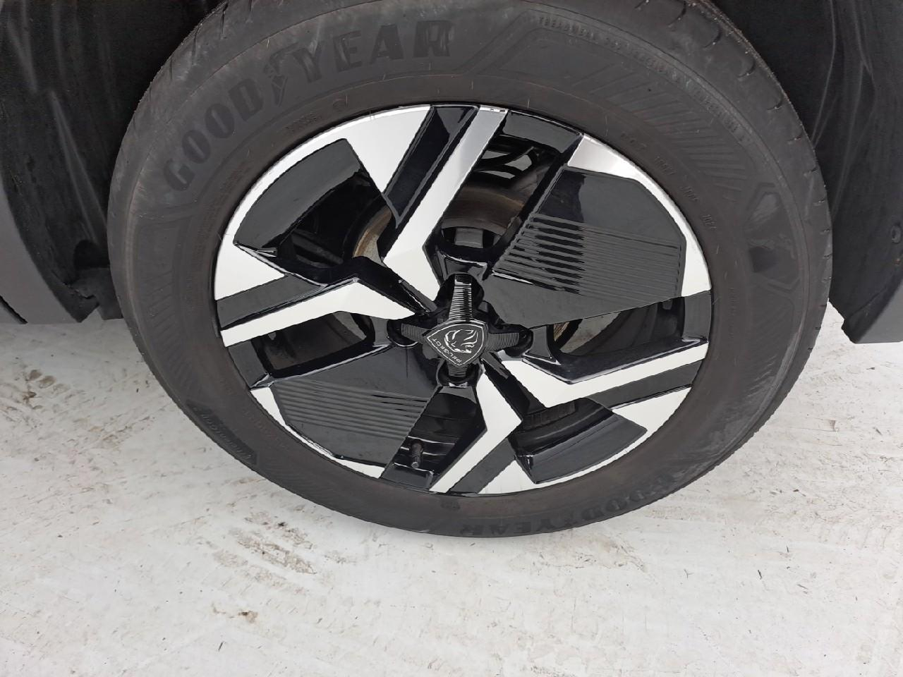 Peugeot 2008 puretech 100 s&s bvm6 allure — photo 23