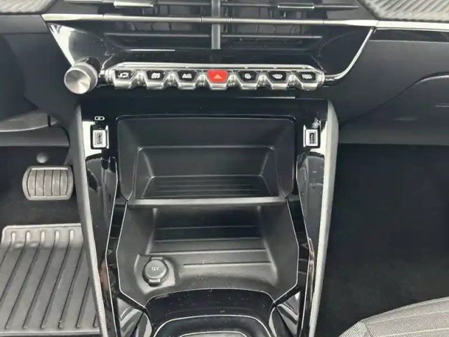 Peugeot 208 electrique 50 kwh 136ch — photo 55