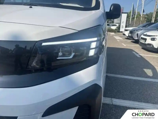 Opel Vivaro fgn sportive diesel 180 ch m automatique — photo 22