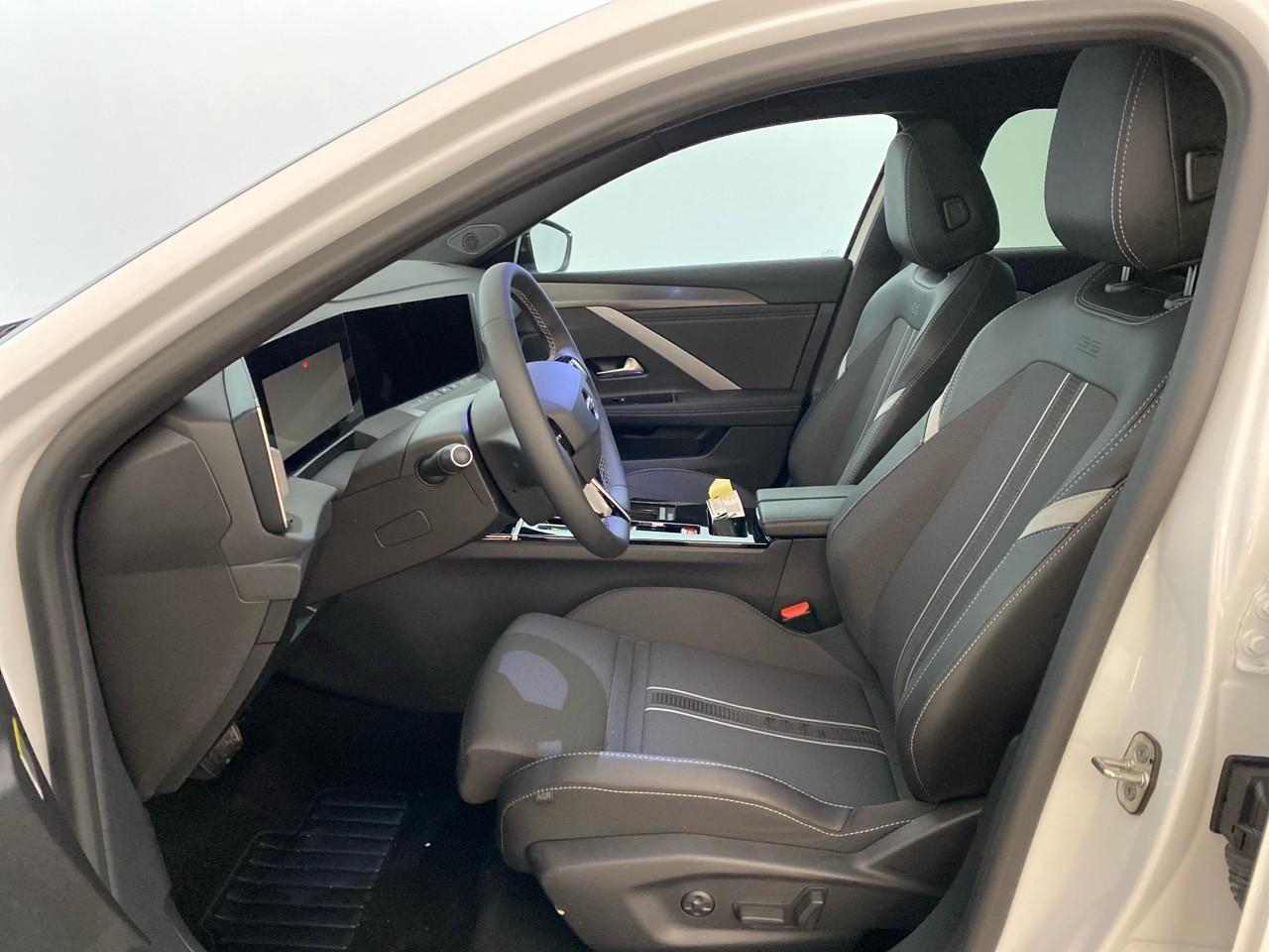 Opel Astra electrique 156 ch & batterie 54 kwh gs — photo 9