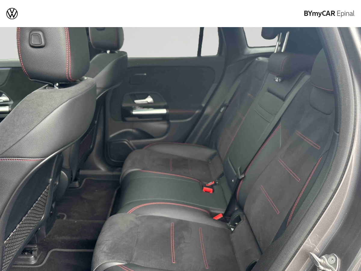 Mercedes EQA 250 — photo 12