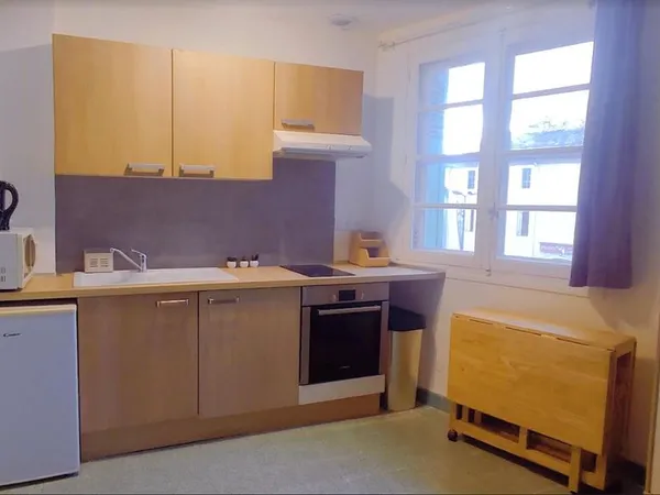 🌟À louer studio rénové