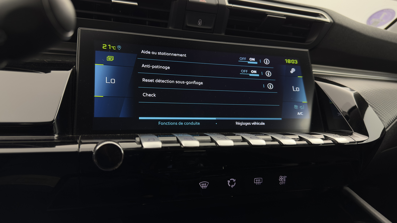Peugeot 508 SW Hybrid 225 e-EAT8 — photo 25