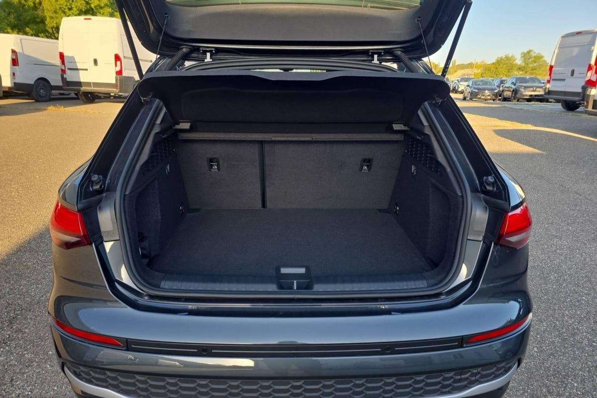 Audi A3 Sportback — photo 11