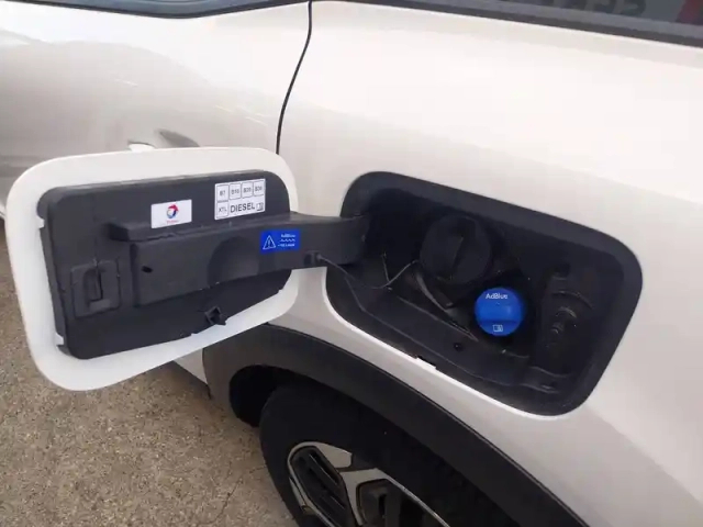 Citroën C4 bluehdi 130 s&amp;s eat8 — photo 26