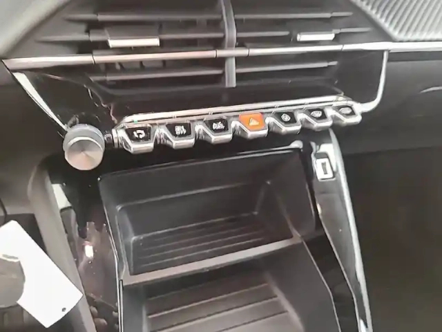 Peugeot 208 puretech 75 s&amp;s bvm5 — photo 20