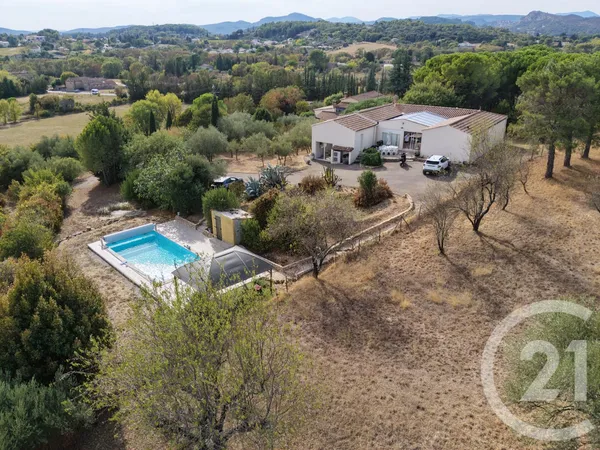 Maison 5 pièces 205 m²
