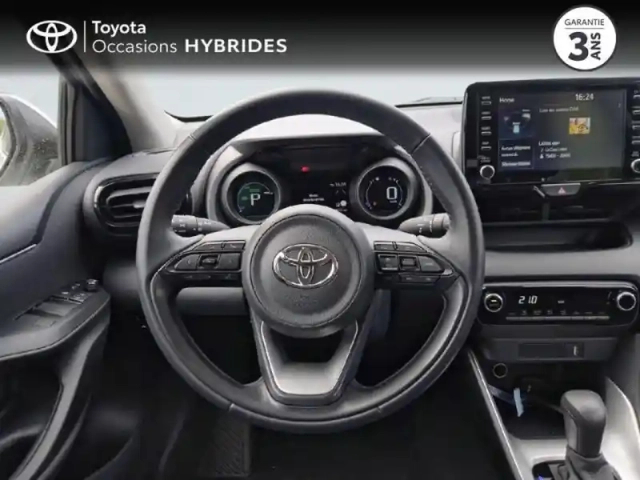 Toyota Yaris 116h design 5p my22 — photo 24