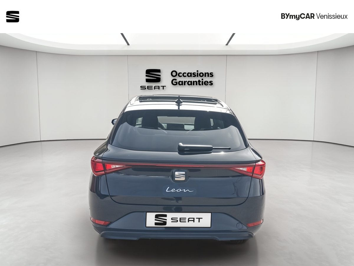 Seat Leon Sportstourer 2.0 TDI 150 DSG7 — photo 4