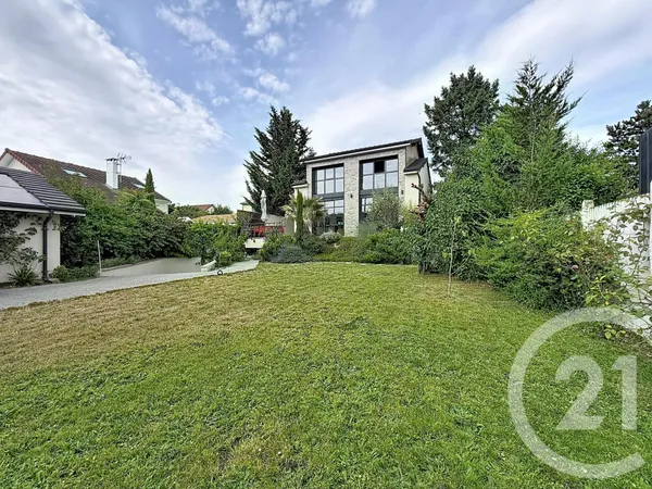 Maison 6 pièces 207 m²