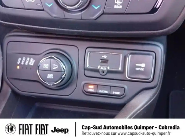 Jeep Renegade 1.3 turbo t4 190ch 4xe limited bva6 — photo 14