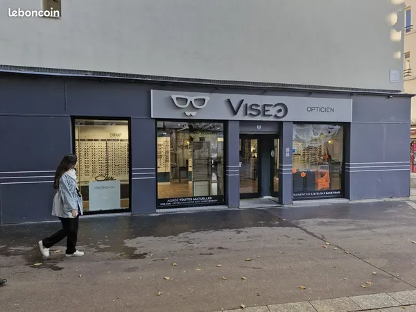 Local commercial 150 m² Saint-Denis