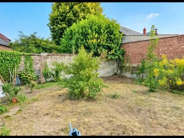 Un bien rare.appartement avec studio indépendant et jardin privatif