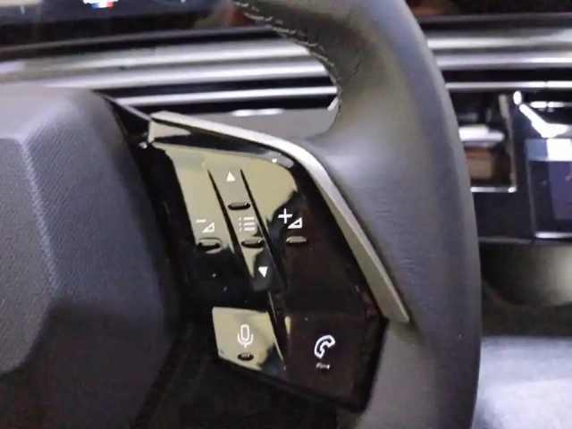 Peugeot 3008 hybrid 145 e-dcs6 — photo 93