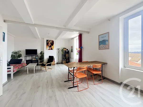 Appartement 4 pièces 80 m²