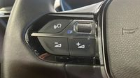 Peugeot 2008 1.2 PureTech 130ch S&S Allure EAT8 — photo 29