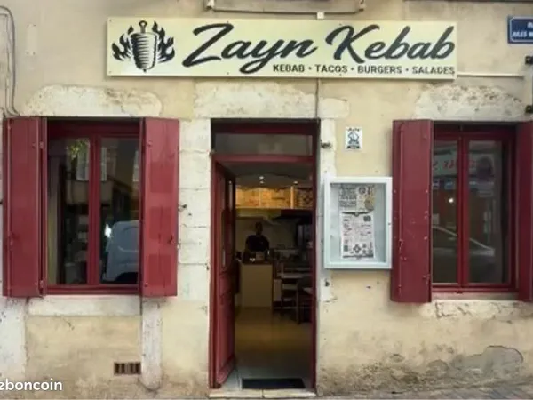 Murs commerciaux vendu loué